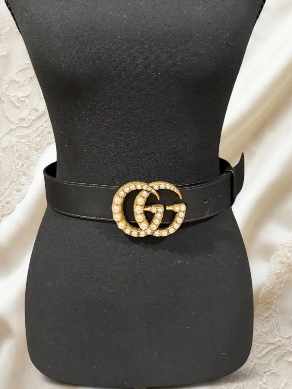 Gucci Black Leather Belt with Gold Pearl Double G Buckle
